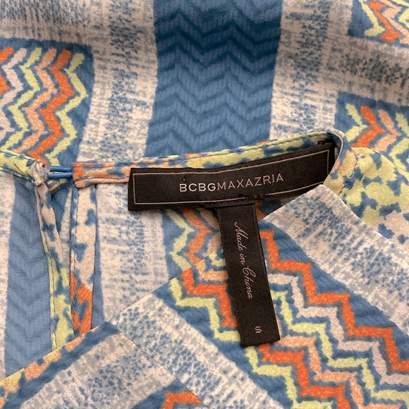 BCBGMaxazria women’s Maryssa printed cross front geometric sleeveless top sz S - Picture 10 of 15